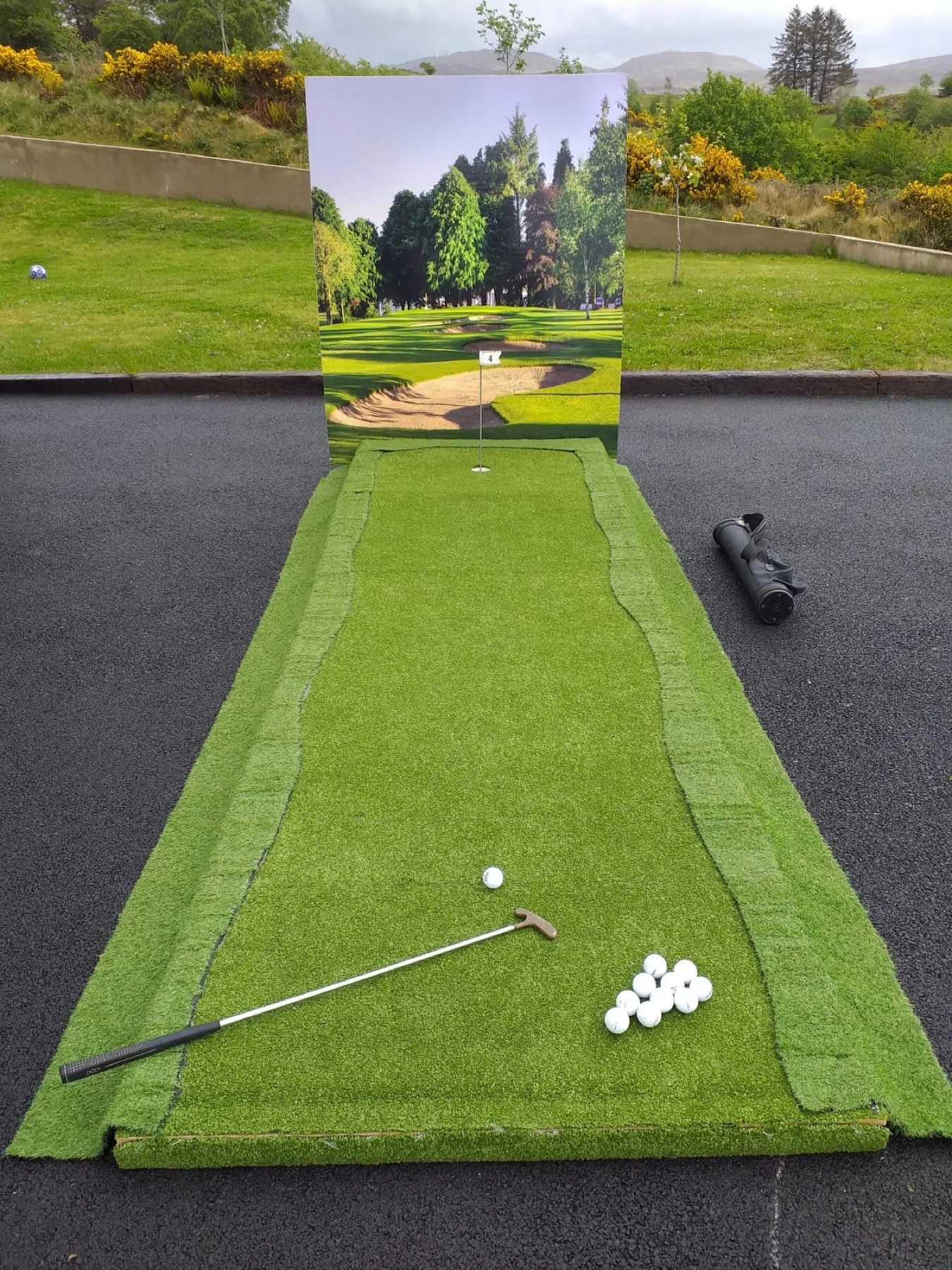 Crazy Vegas mini golf lane ready to play